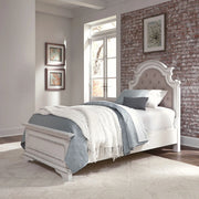 Magnolia Manor Full Upholstered Bed image