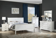 Crown Mark Louis Philip King Sleigh Bed in White image