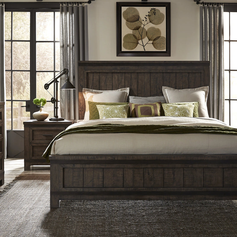 Thornwood Hills King California Panel Bed image