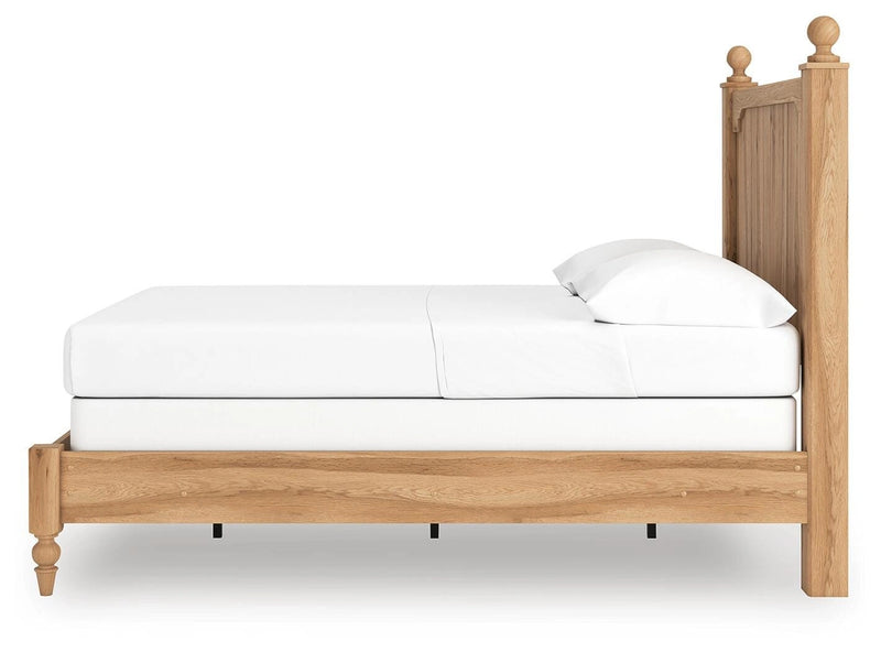 Galletyn Panel Bed