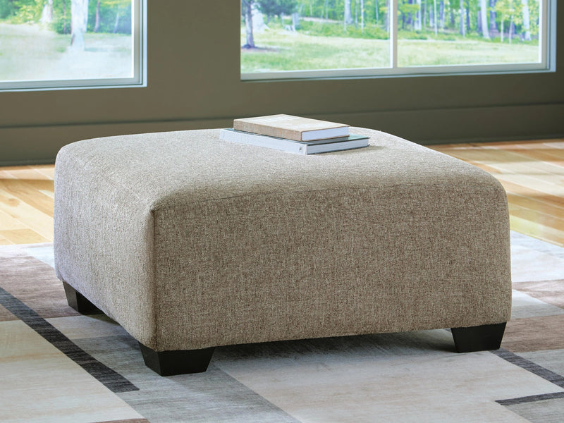 Newellen Oversized Accent Ottoman