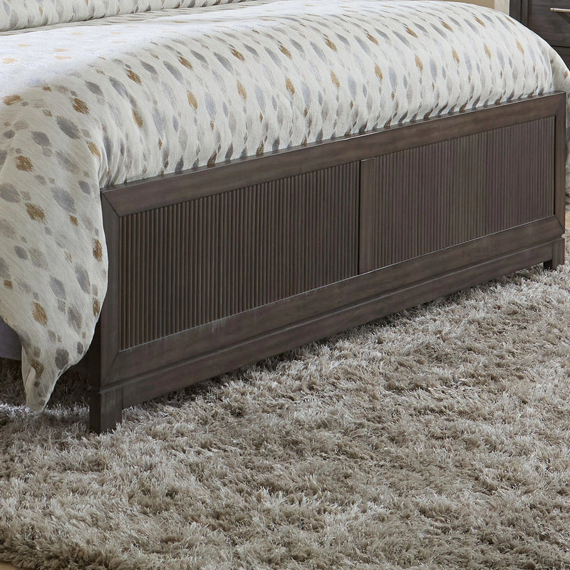 Modern Edge Panel Footboard image