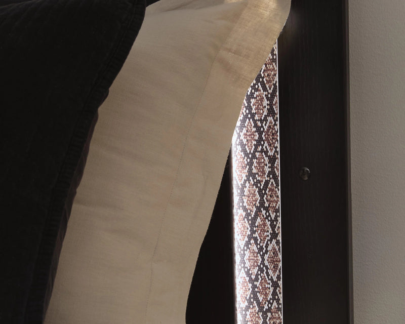 Shoralli Bed