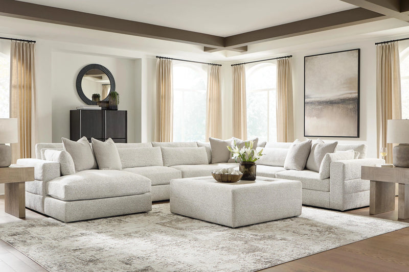 Stonecroft Manor Sectional