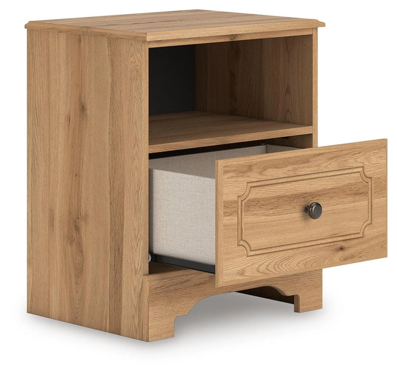 Galletyn Nightstand