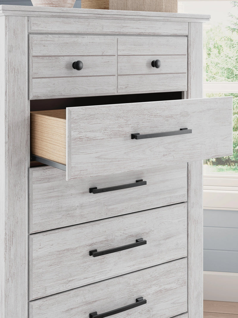 Fenderport Chest of Drawers