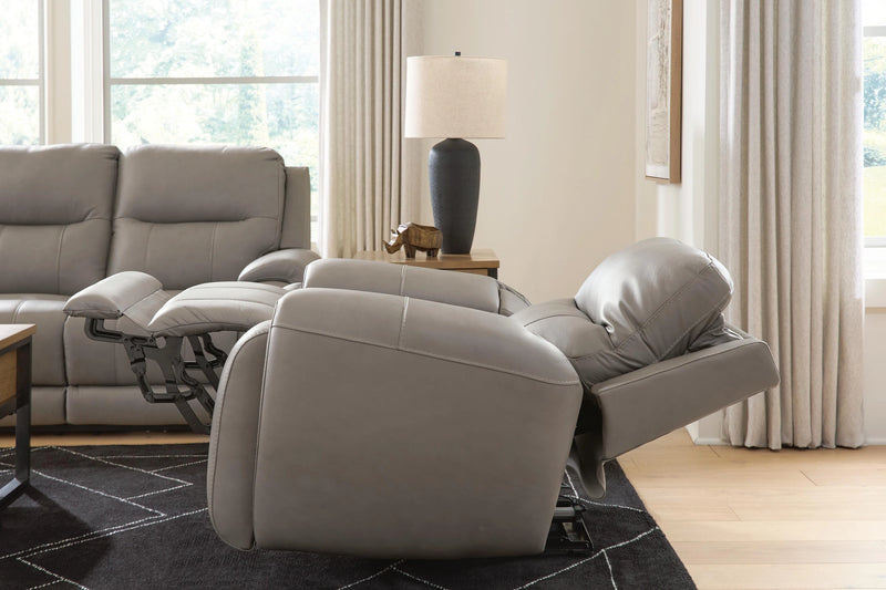 Trendsetter Power Reclining Loveseat with Audio Seating